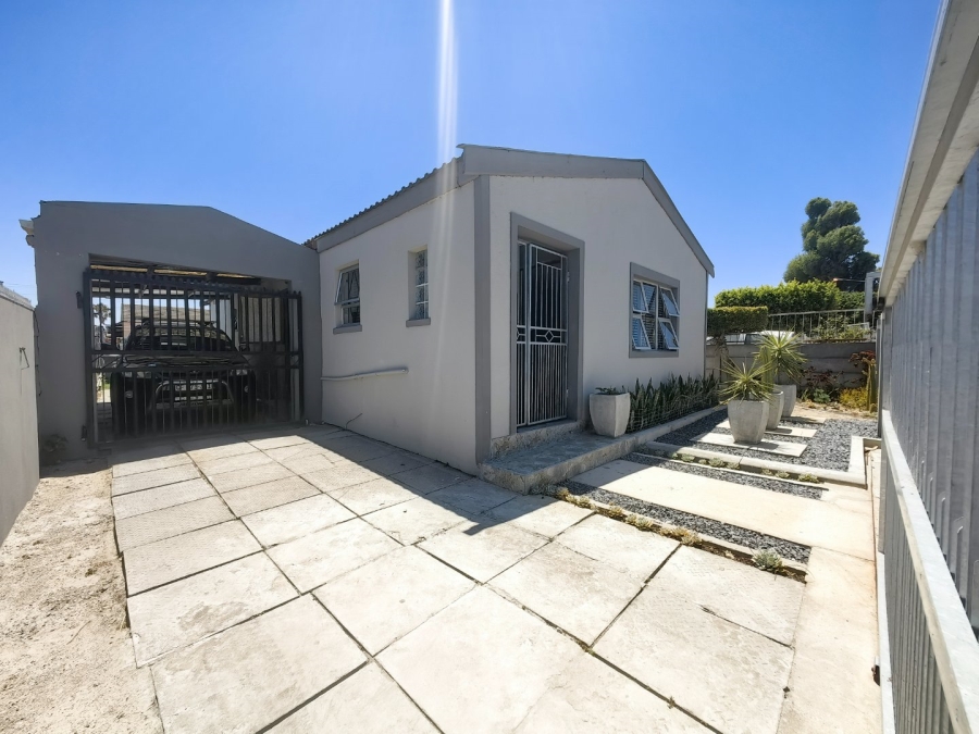 4 Bedroom Property for Sale in Fountain Village Western Cape